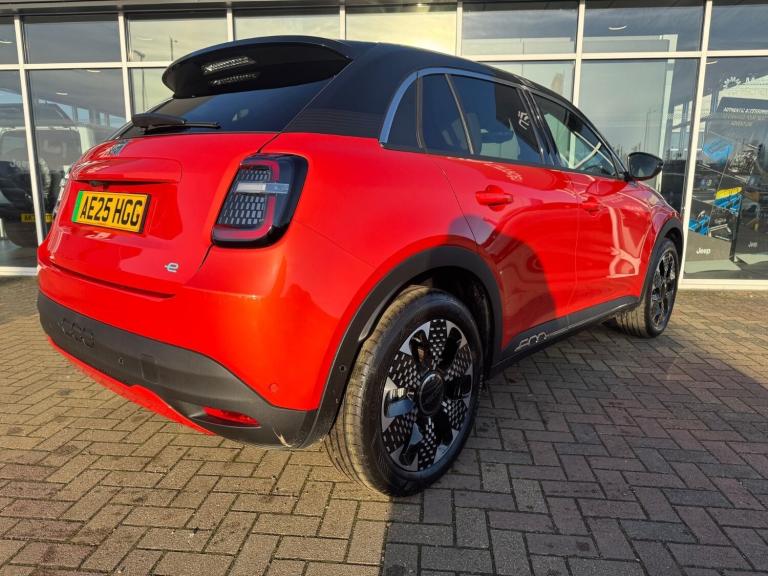 2025 Fiat 600 115kW La Prima 54kWh 5dr Auto HATCHBACK ELECTRIC Automatic