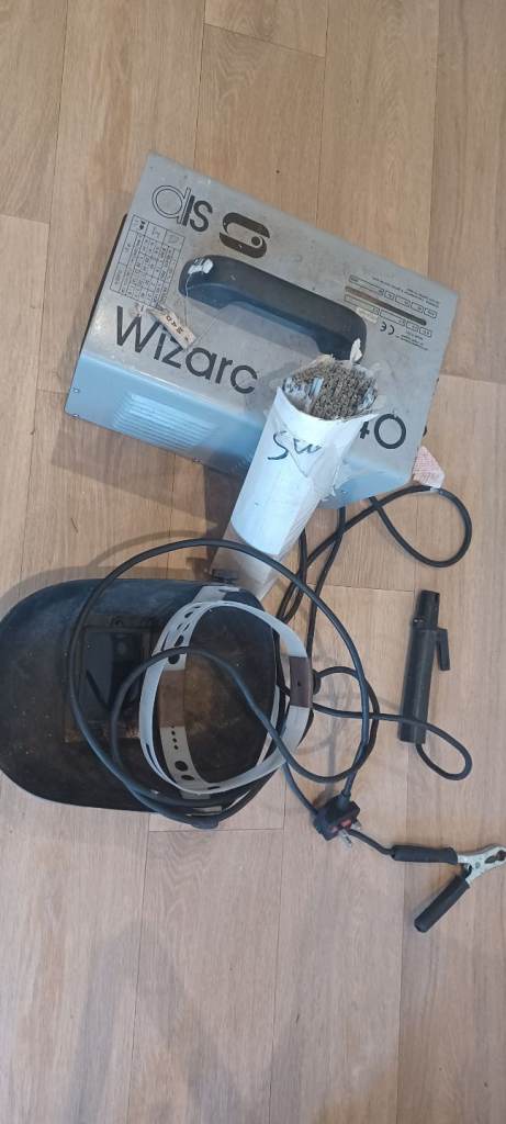 Wedling kit - Welder, mask & rods