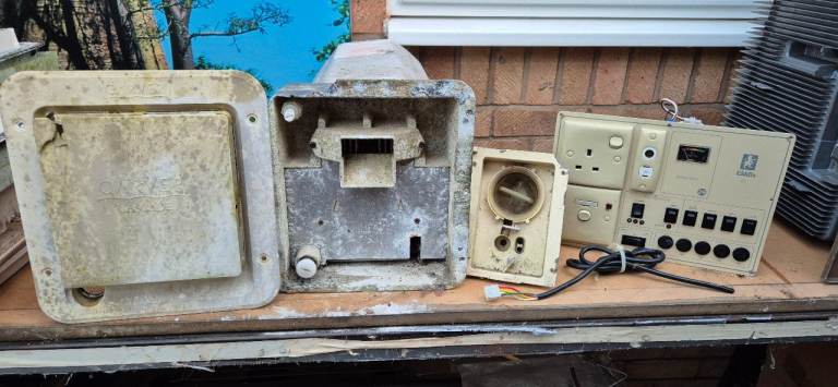 CARVER CASCADE RAPID GE gas and electric water heater for camper caravan motorhome boat.