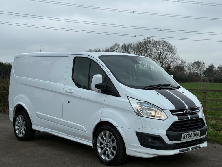 FORD TRANSIT CUSTOM 2.2 TDCi 155ps Low Roof Van Sport | 12 Months MOT | Clean +