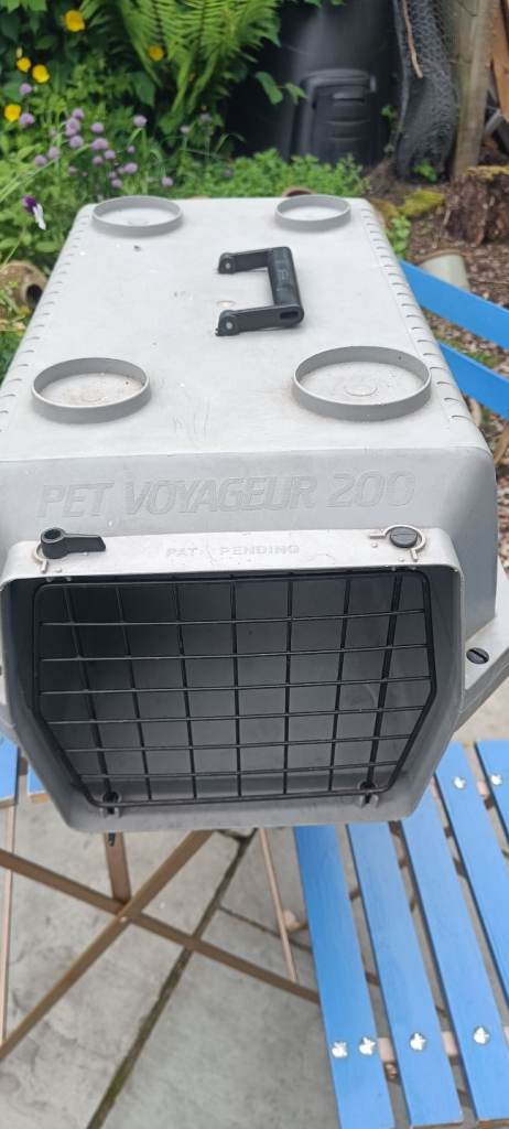 Pet carrier