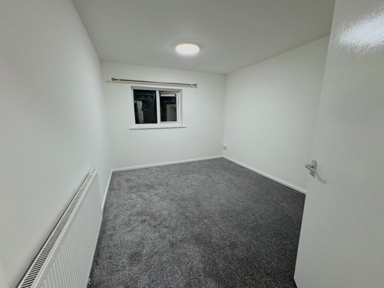 3 Bedroom Flat, B16 to Rent 