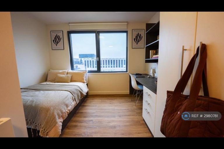 Studio flat in Pearl Works, Sheffield, S1 (#2980781)