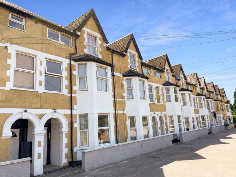 1 bedroom flat in 23 Ely Road, Cardiff, CF5 Book Online - The Rent Guru {792}