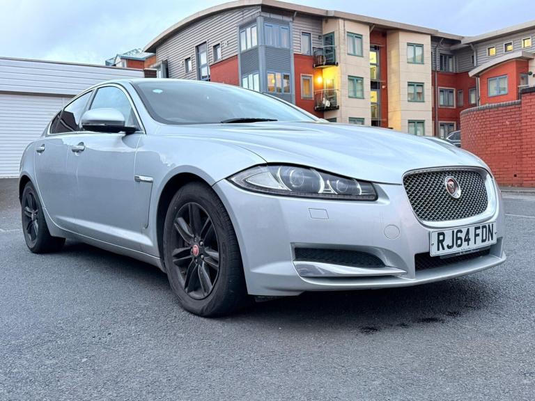 2015 Jaguar XF 2.2d Luxury Auto Euro 5 (s/s) 4dr SALOON Diesel Automatic
