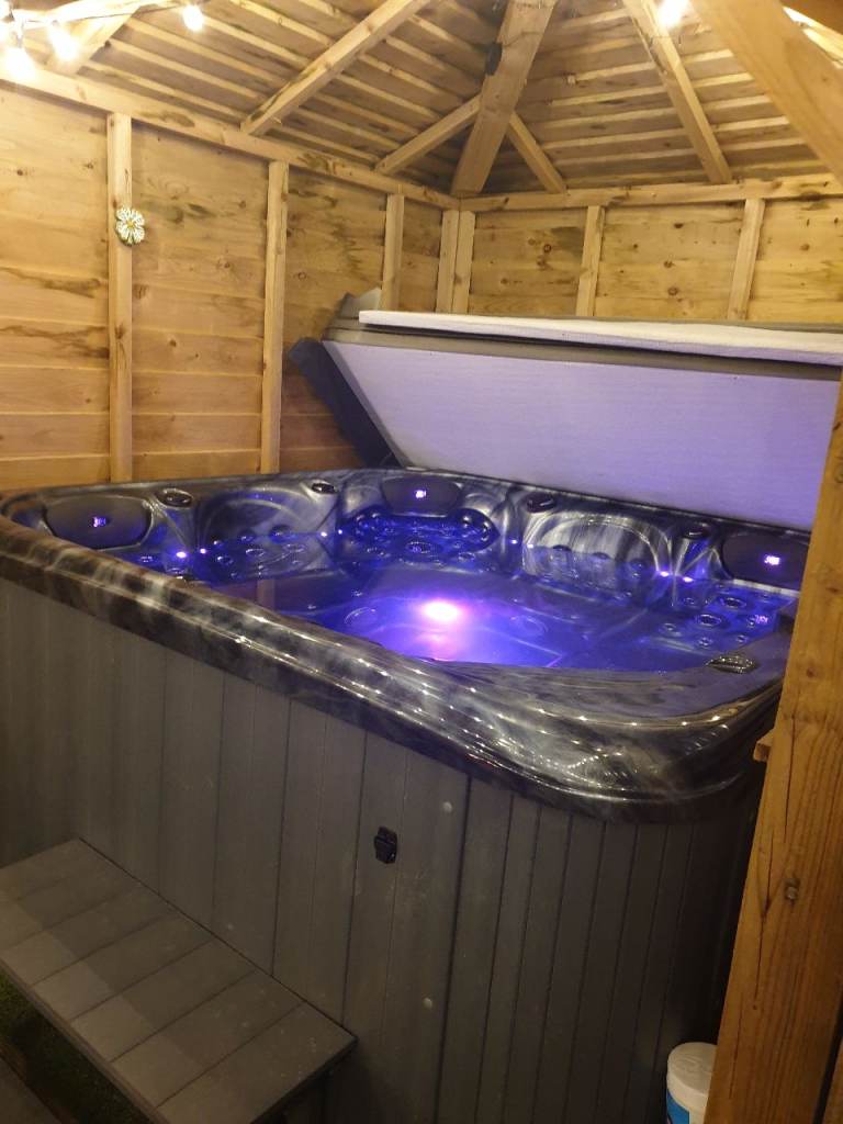 Hot tub