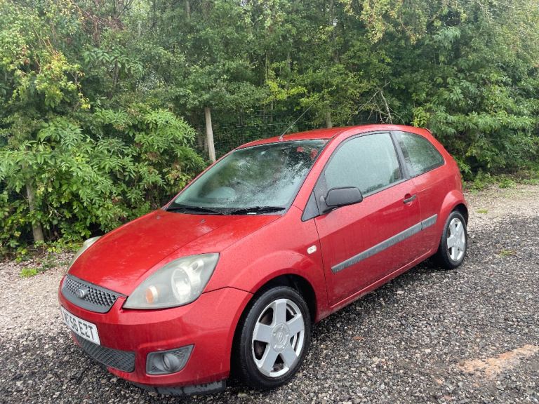 FORD FIESTA 1.4 ZETEC 56 REG 3 DOOR MOT MARCH 27TH 2027 LOW INSURANCE 48+MPG 