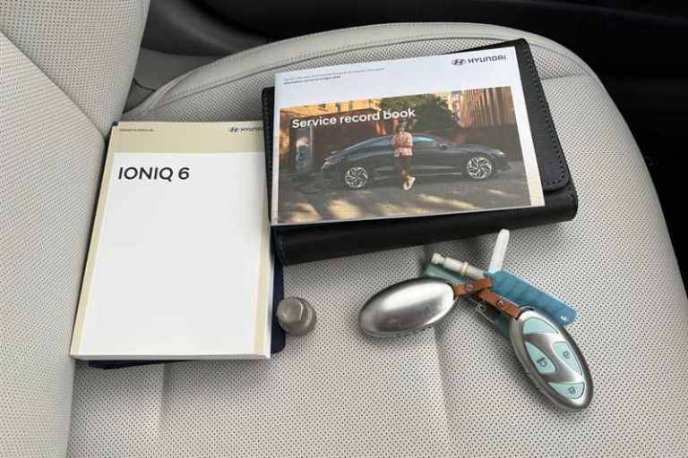 2025 Hyundai IONIQ 6 77.4kWh Ultimate Saloon 4dr Electric Auto (228 ps) Saloon Electric Automatic