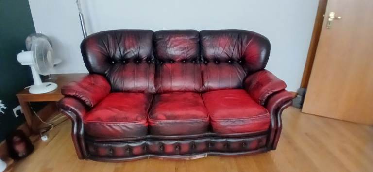 Free lovely quality leather 3 seater sofa couch Nw10 1hr 