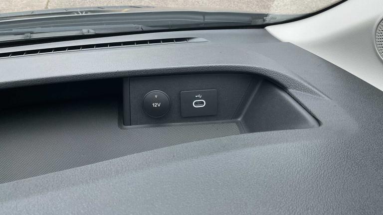  Ford E-Transit 135kW 68kWh H2 Trend Van Auto Medium Roof Van Electric Automatic