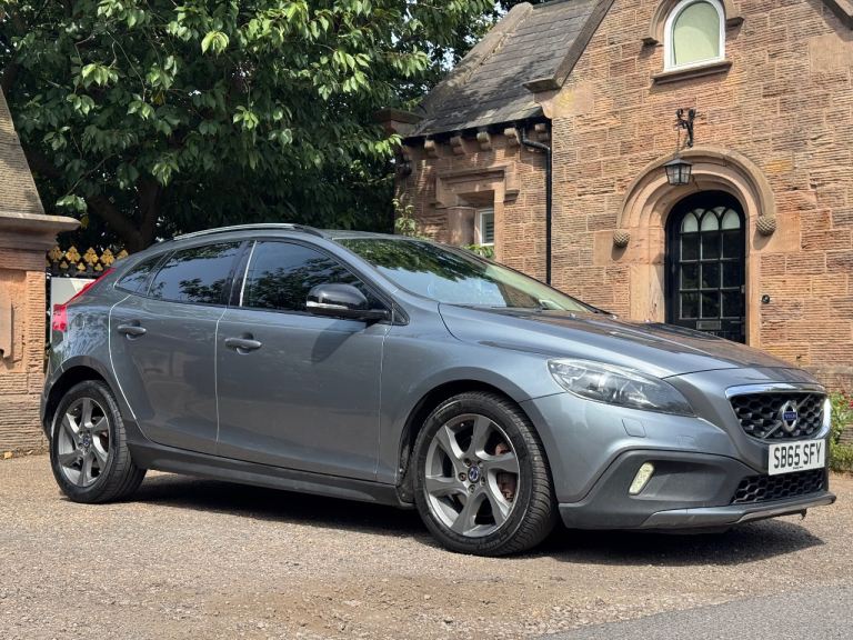 Volvo, V40, Hatchback, 2015, Automatic, 1969 (cc), 5 doors