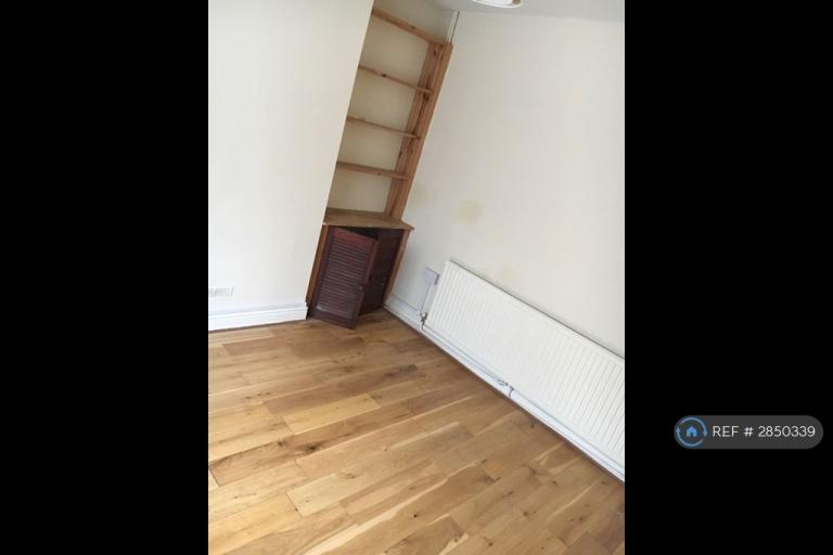 3 bedroom house in Victoria Parade, Bristol, BS5 (3 bed) (#2850339)