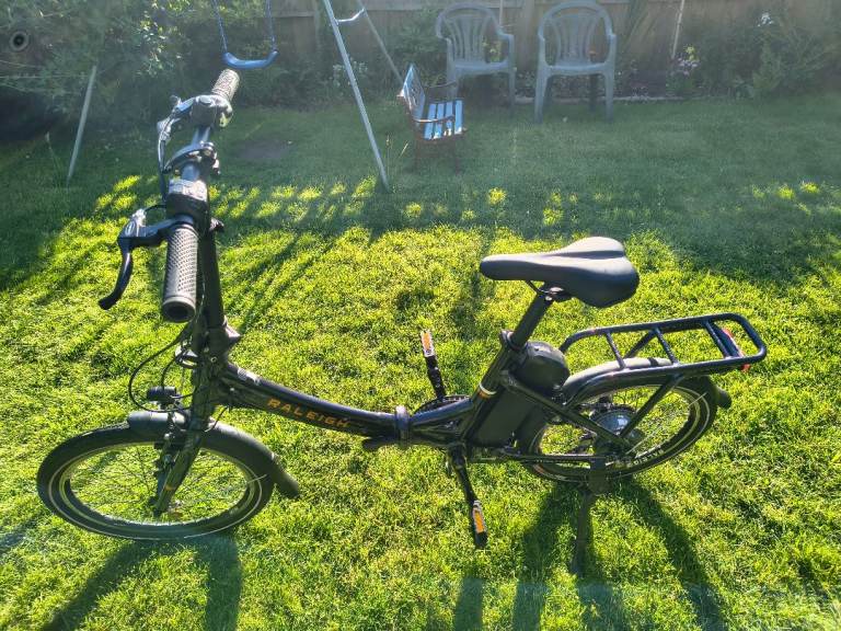 Raleigh Stow-E-Way Electric Folding Bike - Black