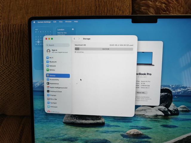 Apple MacBook Pro 16-inch (M1 Pro, 16GB RAM, 512GB) Logic Pro