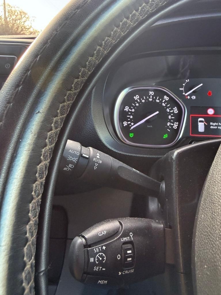 2022 (22) PEUGEOT EXPERT 2.0 BLUEHDI ASPHALT PREMIUM L1 NO VAT