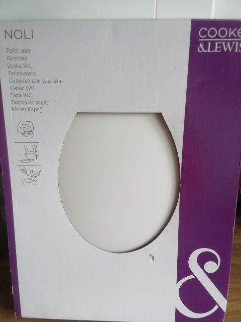 New Cooke and Lewis soft close toilet seat