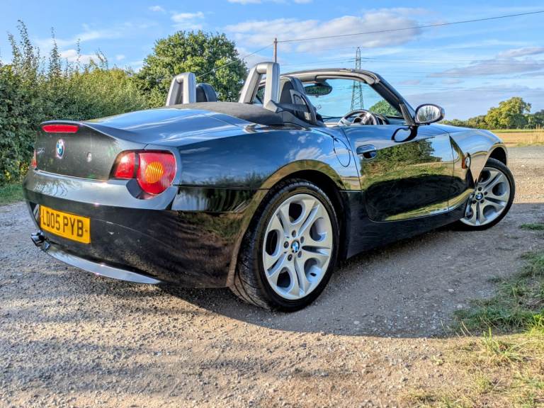 2004 BMW Z4 3.0i manual with LSD