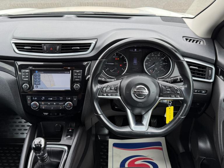 ** GREAT VALUE ** 2018 (68) Nissan Qashqai 1.5 dCi Acenta Premium 5 dr hatchback