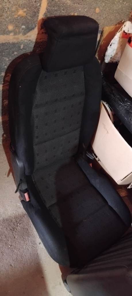 Rear seat for 307 sw