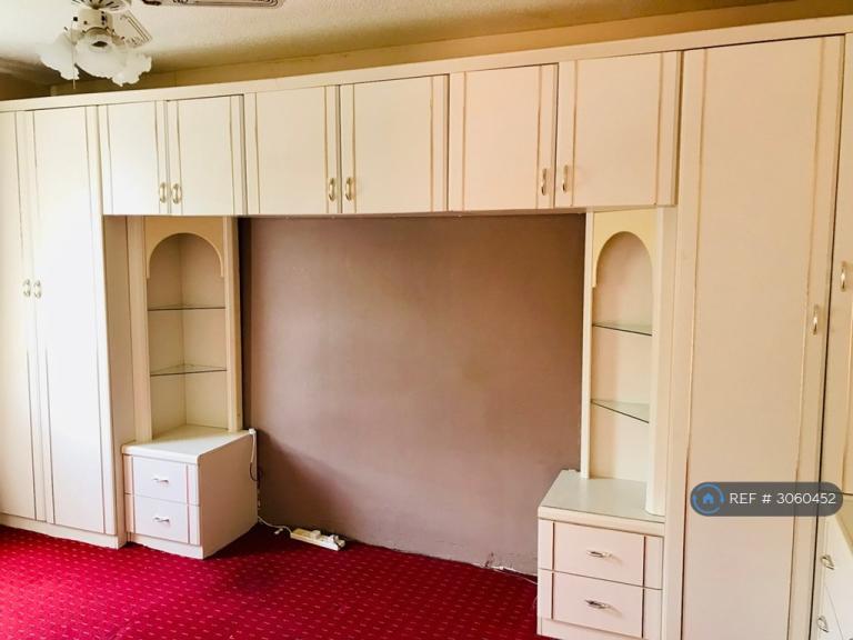 1 bedroom in Temple Court, Cambridge, CB4 (#3060452)