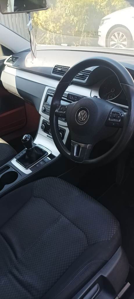 Volkswagen, PASSAT, Saloon, 2013, Manual, 1968 (cc), 4 doors