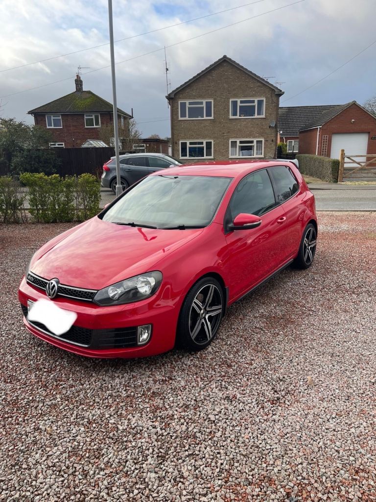 Volkswagen, GOLF, Hatchback, 2011, Manual, 1968 (cc), 3 doors