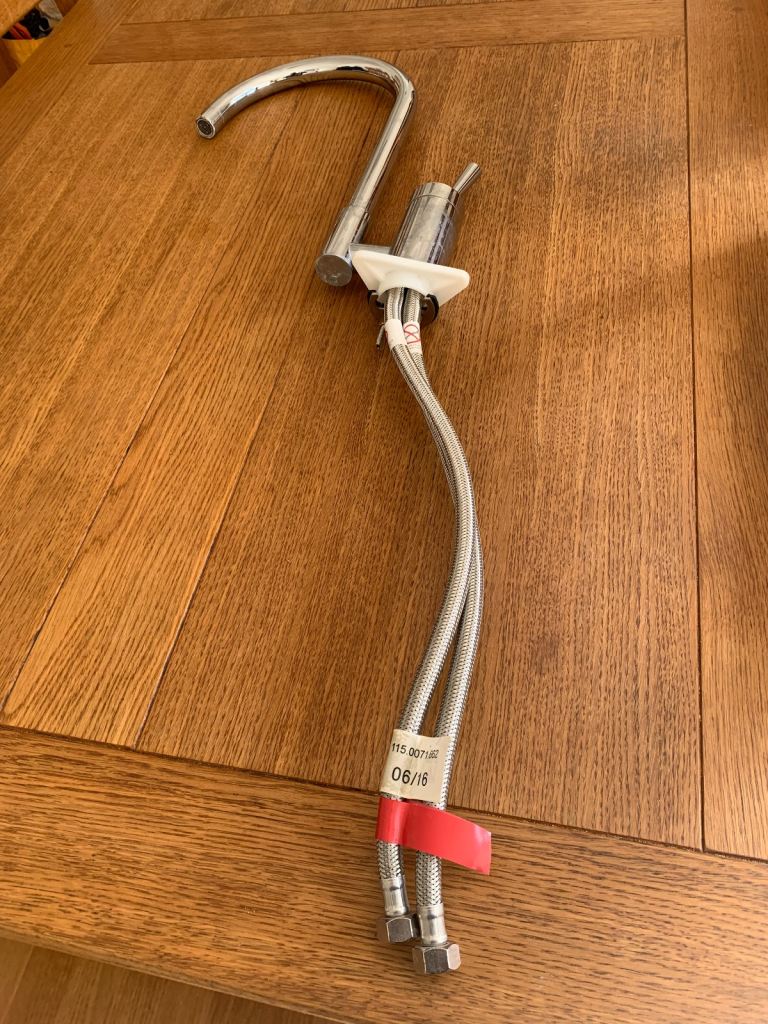 Kitchen tap in excellent condition 