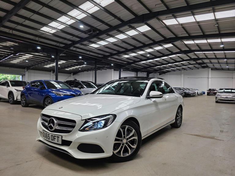 2015 Mercedes-Benz C Class 2.1 C300dh Sport (Premium) G-Tronic+ Euro 6 (s/s) 4dr SALOON Diesel/El...