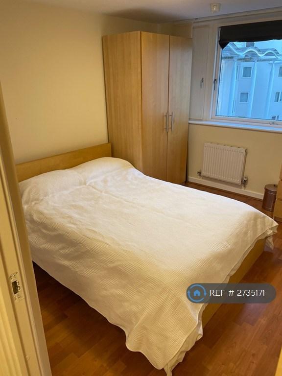 2 bedroom flat in Royal Quay, Liverpool, L3 (2 bed) (#2735171)