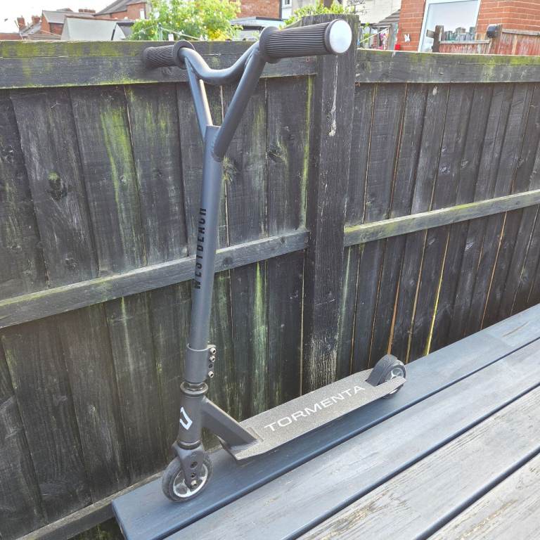Westbeach Tormenta Stunt Scooter, all black, great condition