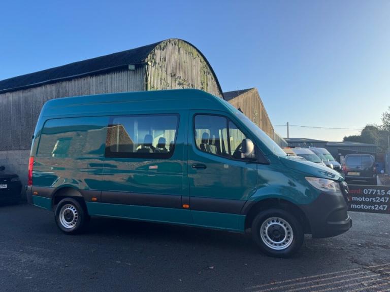  Mercedes-Benz Sprinter SPRINTER 2.1L 314CDI 3.5t H2 L2 RWD WINDOW COMBI CREW