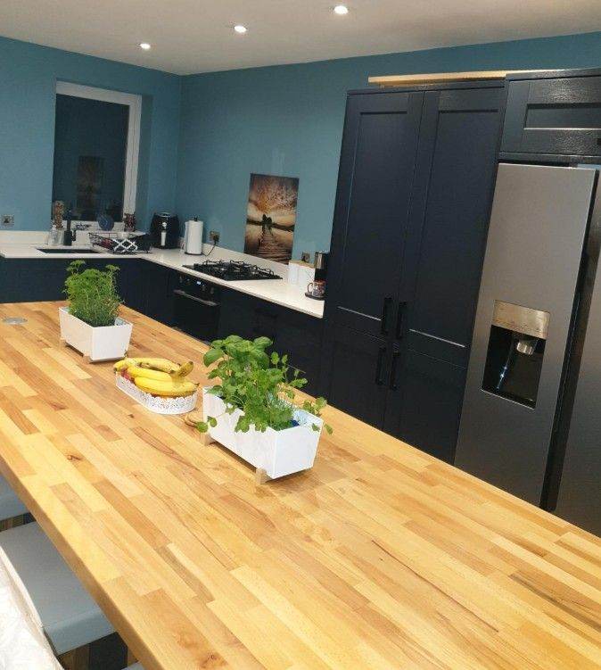 2m x 635mm Solid Oak Worktops 40mm Thick Natural Grain