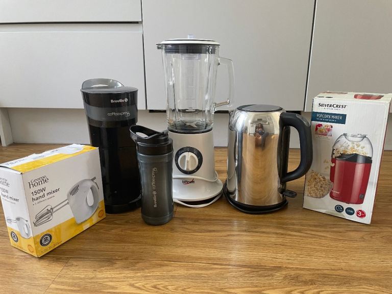Kitchen Appliance Bundle - Blender, Kettle, Popcorn Maker & More