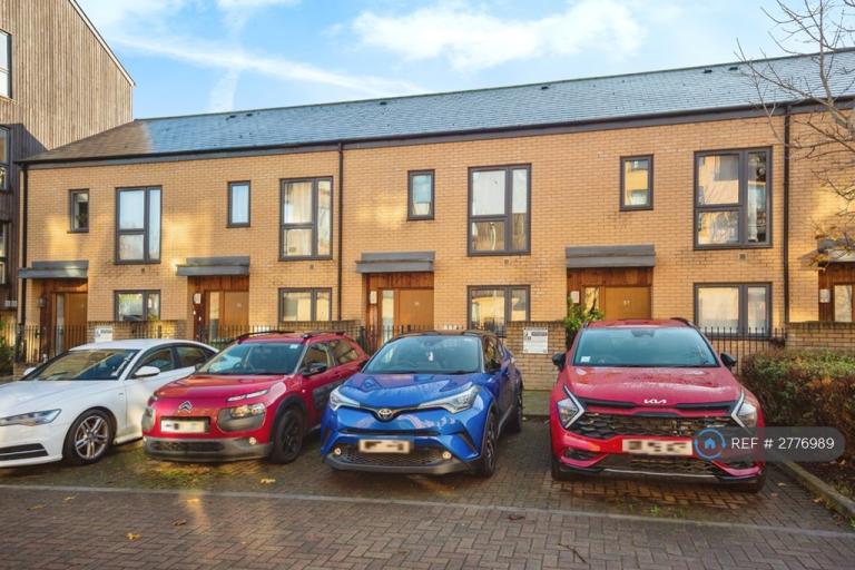 3 bedroom house in Lakewood Drive, Tunbridge Wells, TN2 (3 bed) (#2776989)