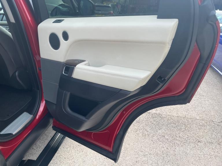 2016 Land Rover Range Rover Sport 3.0 SD V6 HSE SUV 5dr Diesel Auto 4WD Euro 6