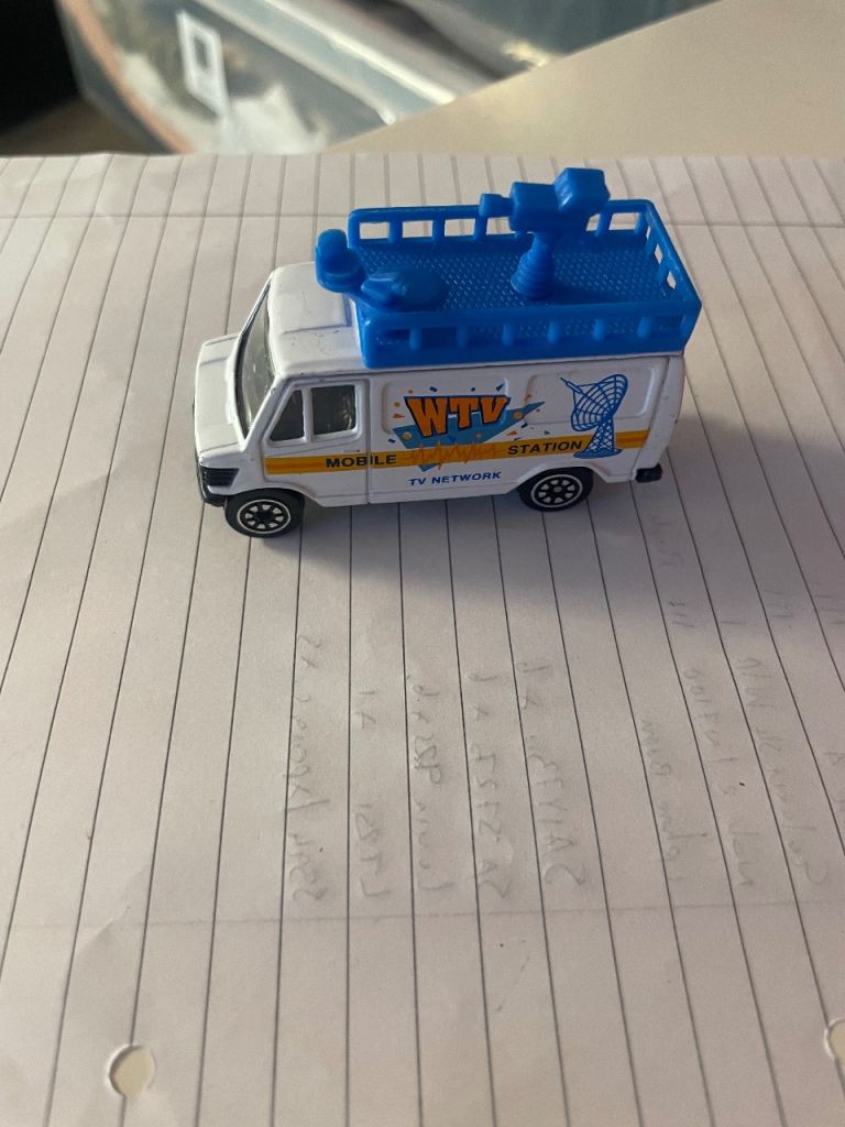 Mercedes D Series Van WTV Mobile Network White Welly No. 9290 Diecast Toy Car