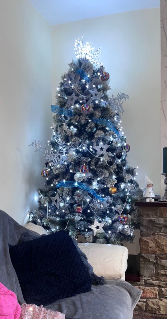 Christmas tree with snow 