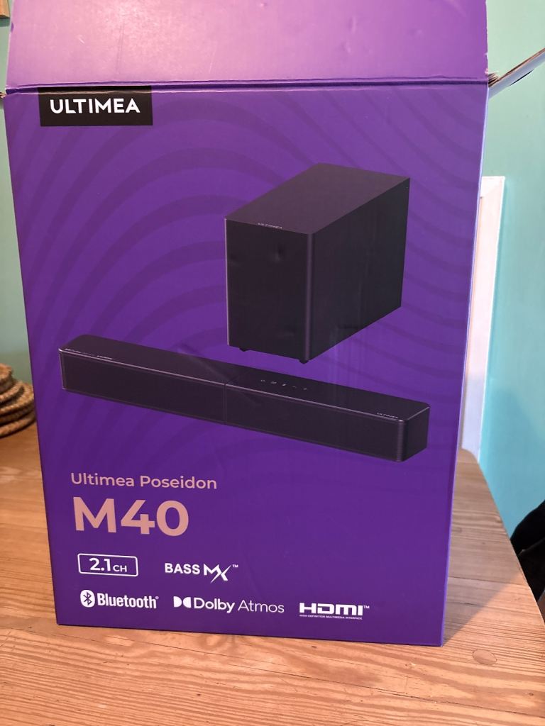 Sound bar and wireless subwoofer 