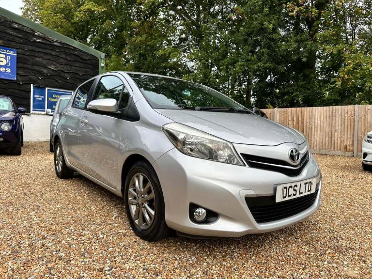 2014 Toyota Yaris 1.33 VVT-i Icon+ 5dr HATCHBACK PETROL Manual