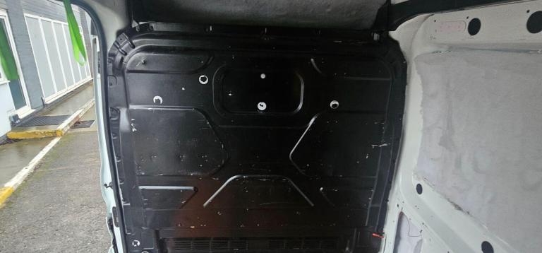  Ford Transit 2.2 TDCi 350 Trend RWD L3 H3 Euro 5 5dr Diesel Manual