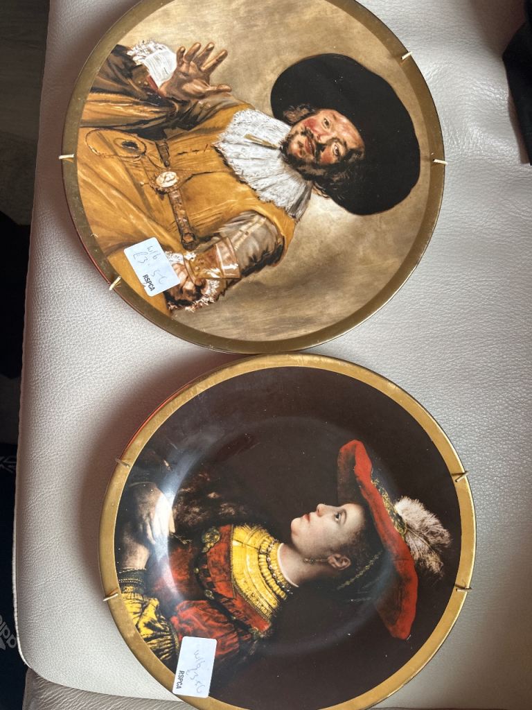 Two Decorative Collector Plates - Gold Trimmed Ceramic, Multicoloured