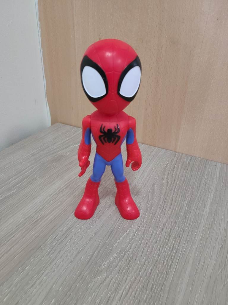 Supersized spidey figure