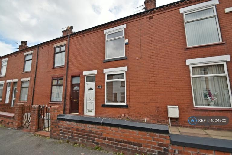 2 bedroom house in Oxford Street, Leigh, WN7 (2 bed) (#1804903)
