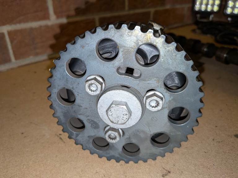 1.6 TDI cam shafts and casing 