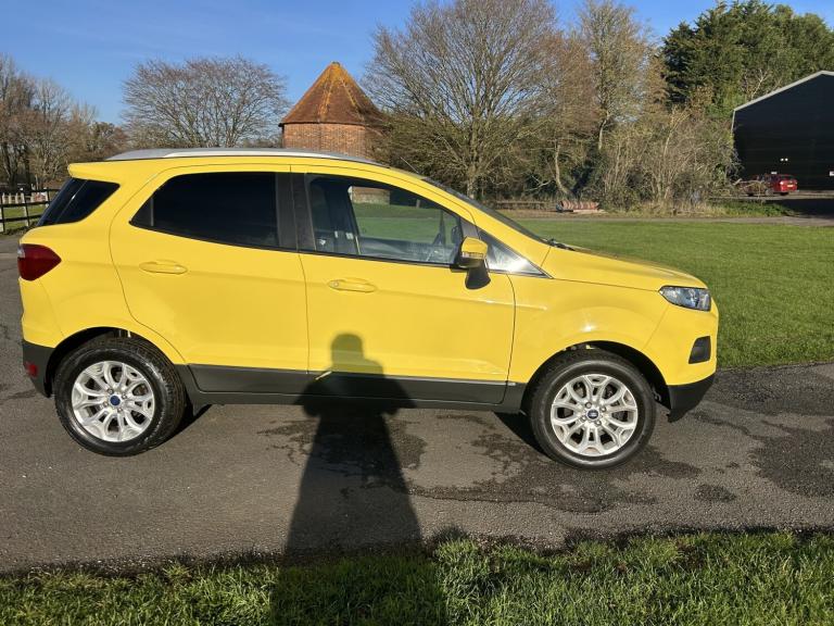 FORD ECOSPORT 1.5 Zetec 2015