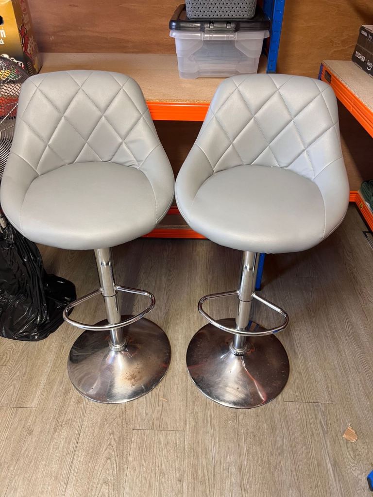 Kitchen bar stools