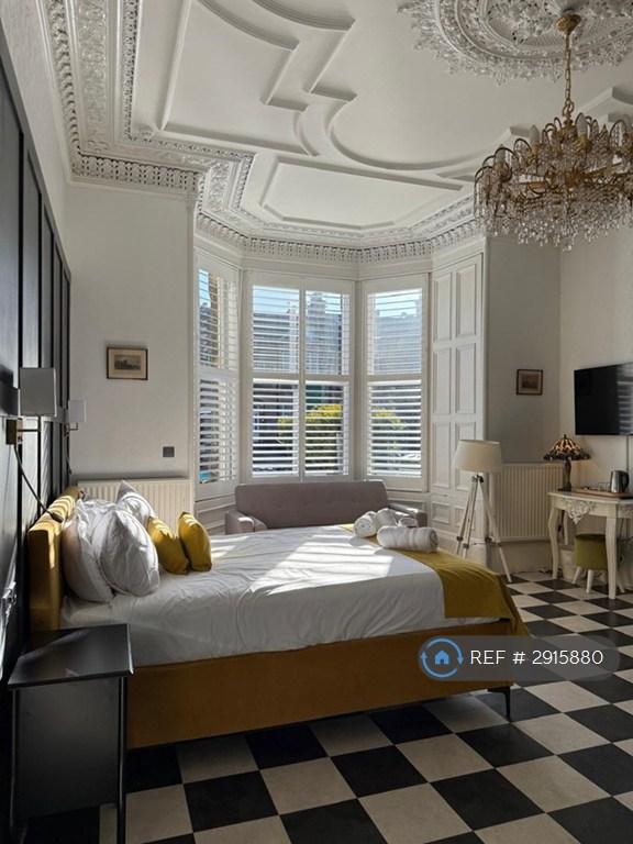 1 bedroom in Mayfield Gardens, Edinburgh, EH9 (#2915880)