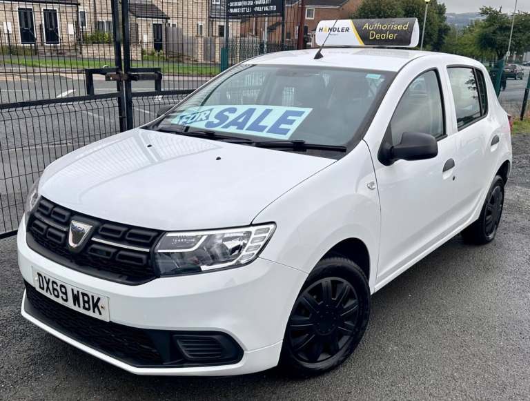 2019 Dacia Sandero 0.9 TCe Essential Euro 6 (s/s) 5dr HATCHBACK Petrol Manual