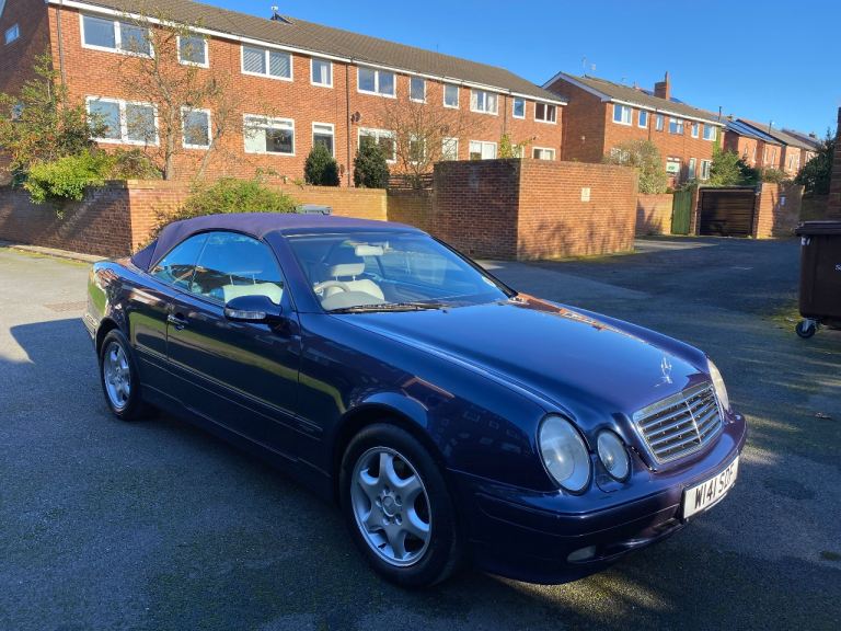 Mercedes-Benz, CLK, Convertible, 2000, Semi-Auto, 3199 (cc), 2 doors Avantgarde (top of this range)