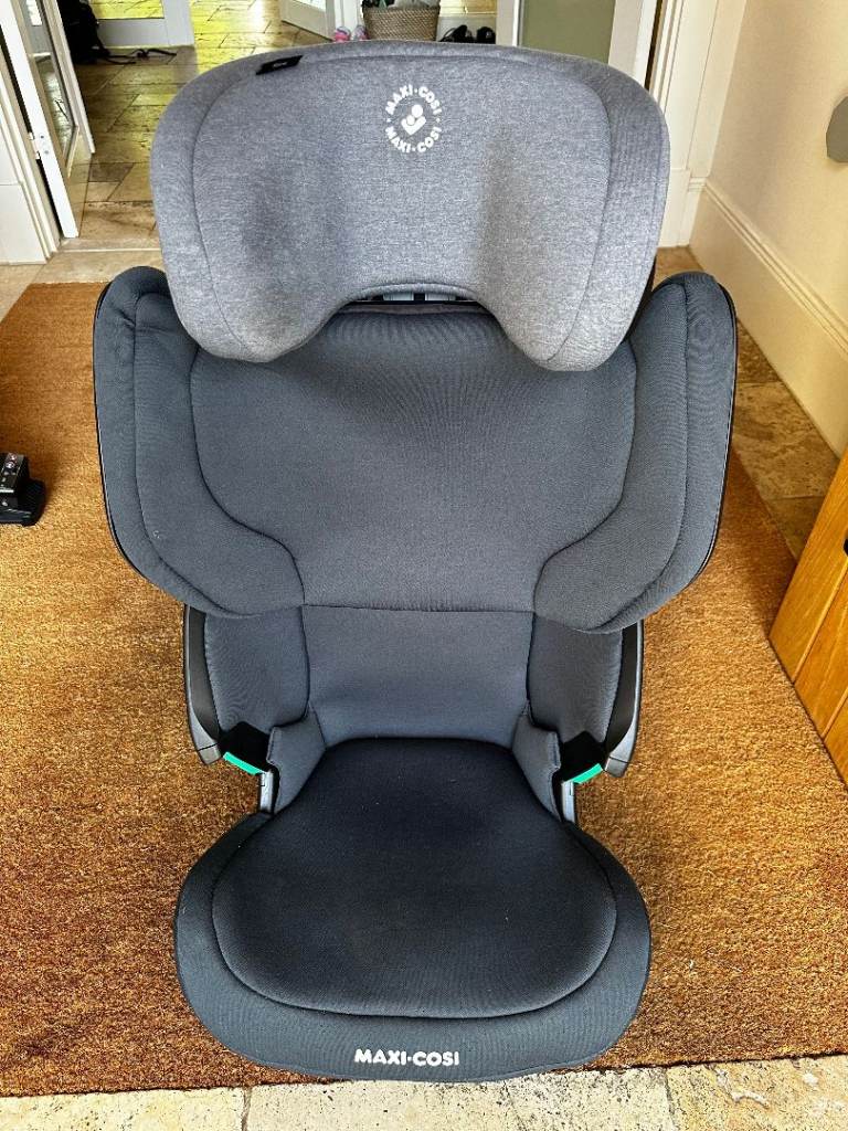 Maxi-Cosi Car Seat – Grey, Good Condition